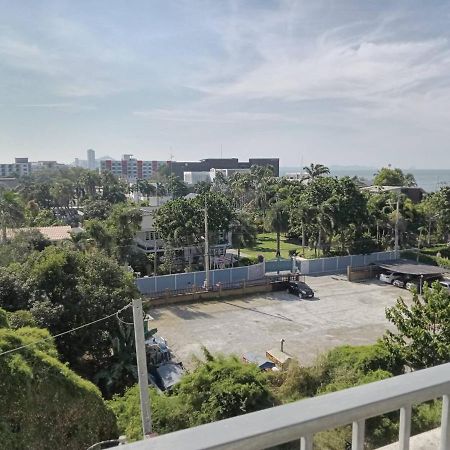 Fluffy Bed And Seaview @Bangsaen Apartment Bagian luar foto